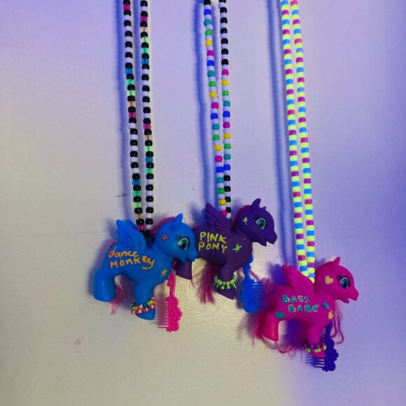 🌀 Base Babe Rave Kandi Pony Necklace - Picture 3 of 6